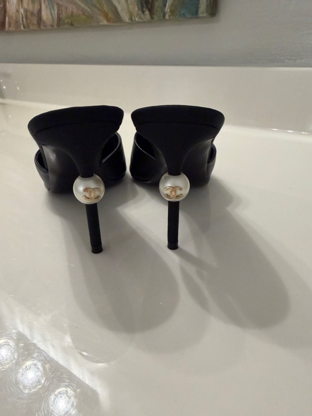 CHANEL Interlocking CC logo Black Leather Pointed-Toe Pearl-Accent Mule Heels - Picture 2 of 12